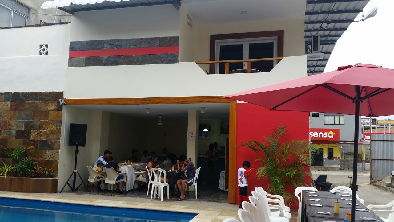 Hostal Las Velas Hotel Manta Exterior photo