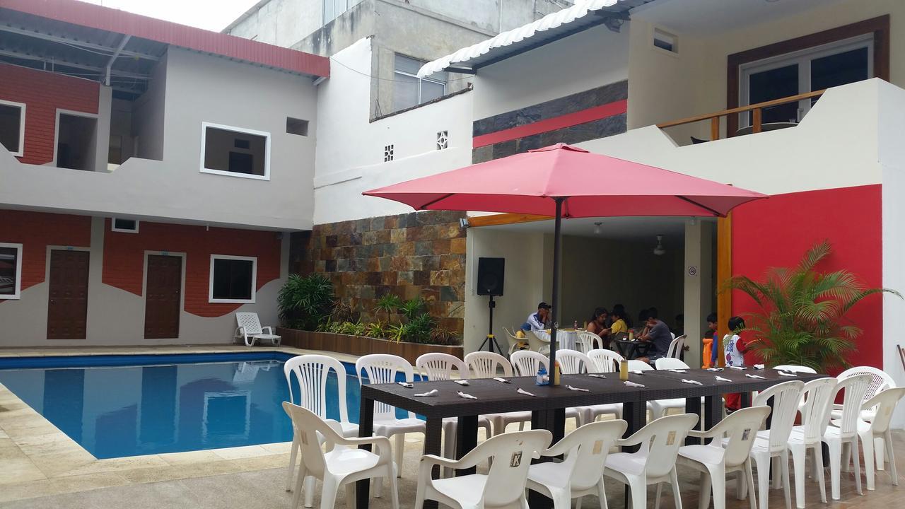 Hostal Las Velas Hotel Manta Exterior photo
